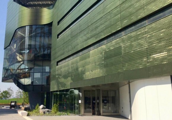 No More Dull Lunches: The café @ Cornell Tech Just around the corner from the Tram, the café @ Cornell Tech is two short blocks from Riverwalk Commons and the F Train.